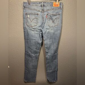 Levis Women’s Mid Rise Skinny Blue Jeans Distressed Medium Wash Size 31